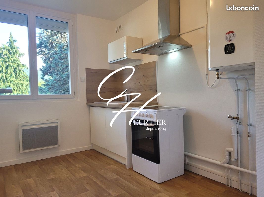 Appartement 1 pièce 28 m² · à Saint-Martin-d'Hères · 28 m² · 469 €/mois