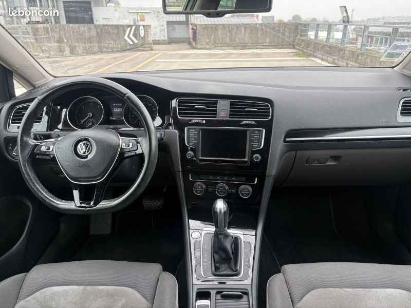 Volkswagen GOLF VII 2.0 TDI 150CH CARAT DSG6 5P *DISTRIBUTION NEUVE (image 17)