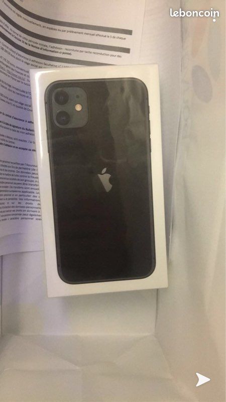 Iphone 11 noir 64go sous blister (image 1)