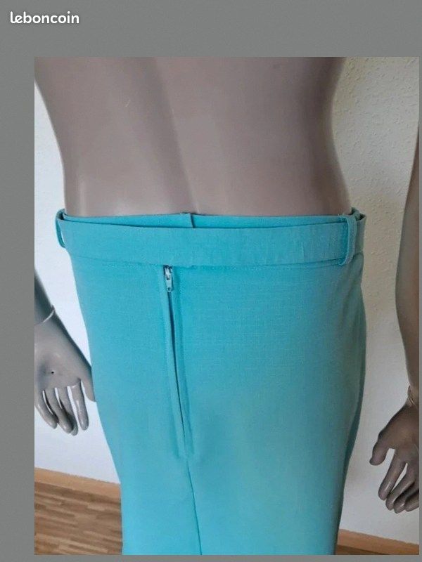 👗 Jupe Droite Midi Turquoise avec Ceinture - Taille 46 (Étiquette 50) (image 4)