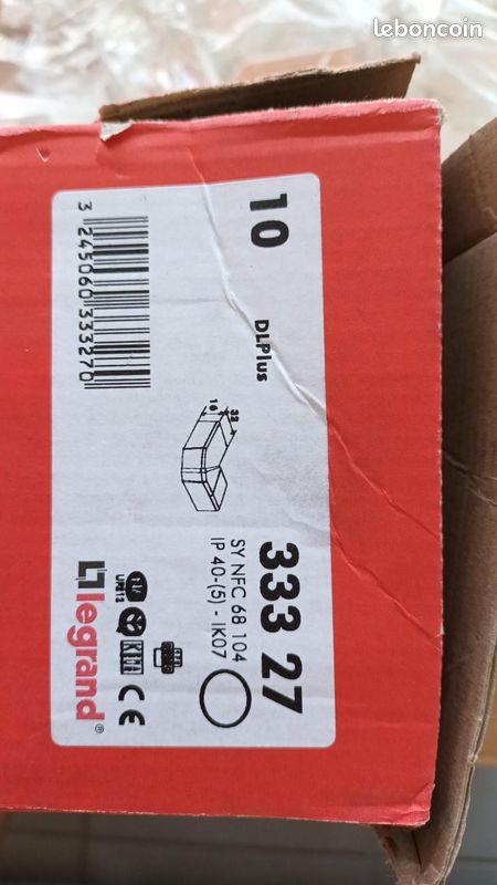 LEGRAND Angle plat variable pour moulure DLPlus 32x16mm - blanc - Ref 333 27 - neuf dans l'emballage d'origine / Lot de 19 pièces (image 1)