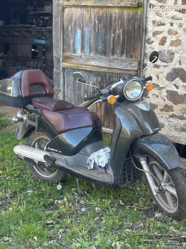 Vends scooter, 125 4T Aprilia Scarabeo (image 1)