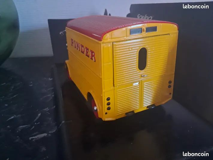Citroën - Traction 11CV Cirque Pinder - Modèle Presse - 1/43 - Autos Citroën - Traction 11CV Cirque Pinder - Modèle Presse - 1/43 - Autos