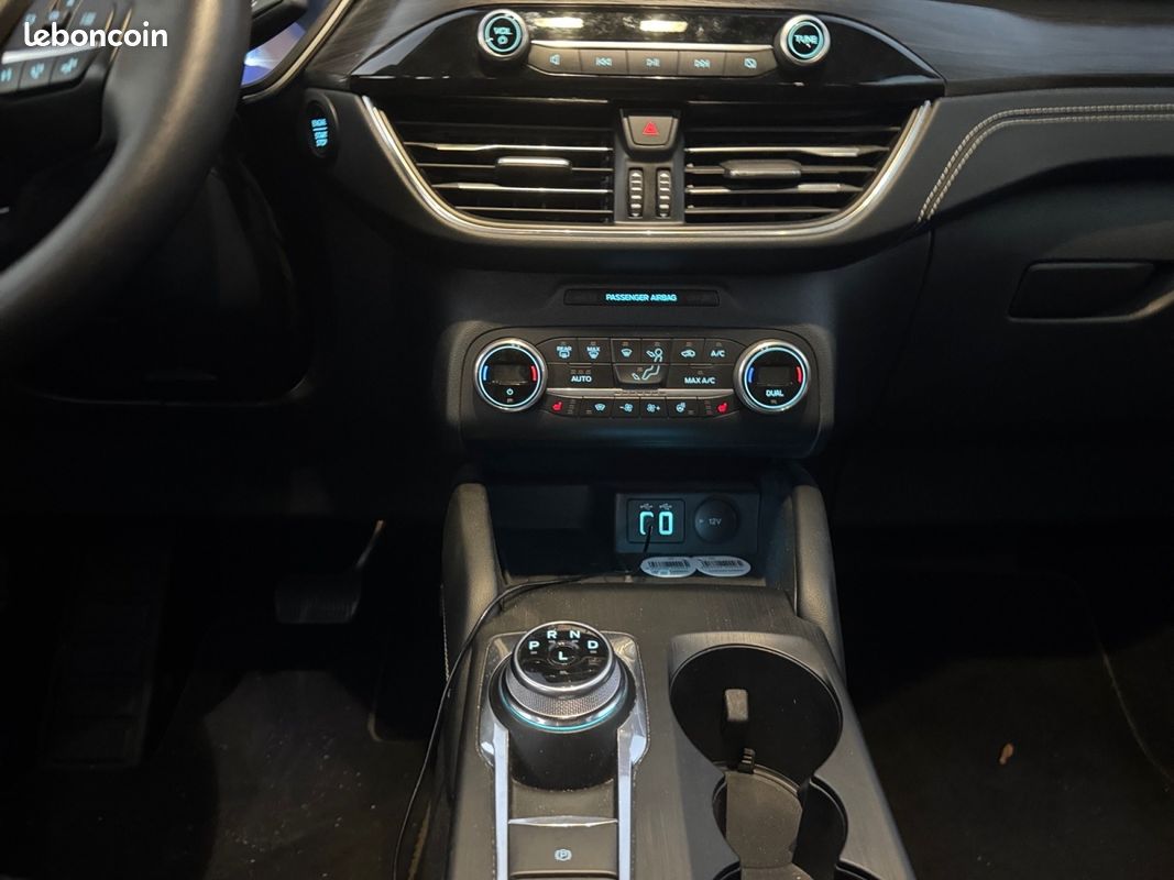FORD KUGA 2.5 DURATEC 190 FLEXIFUEL FHEV VIGNALE POWERSHIFT Caméra de Recul I-Cockpit Garantie 12 mois (image 10)