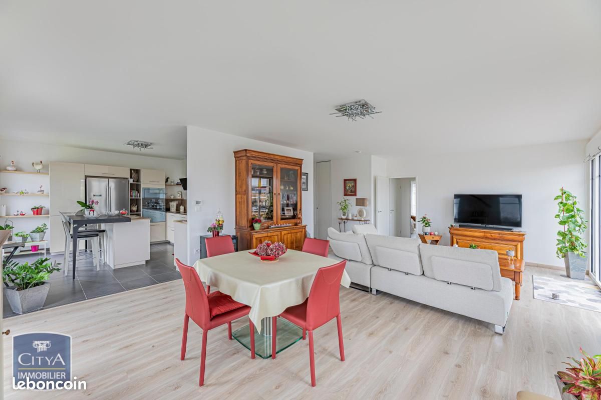 Appartement 4 pièces 98 m² · à Saint-Cyr-sur-Loire · 98 m² · 419 000 €