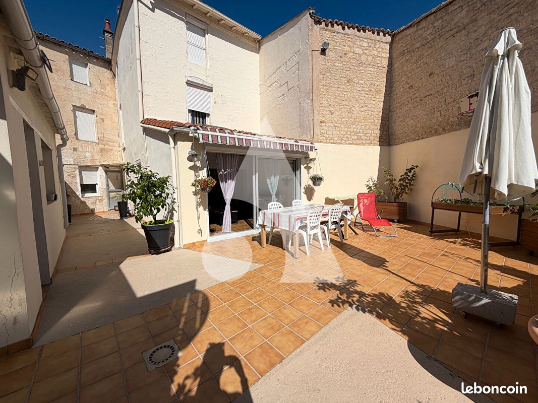 Maison 6 pièces 158 m² · à Niort · 158 m² · 249 000 €