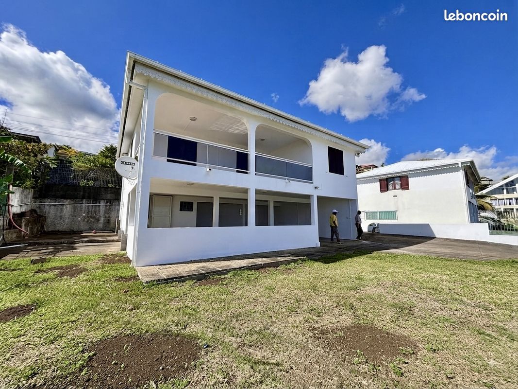 Maison 4 pièces 82 m² · à La Possession · 82 m² · 1 200 €/mois
