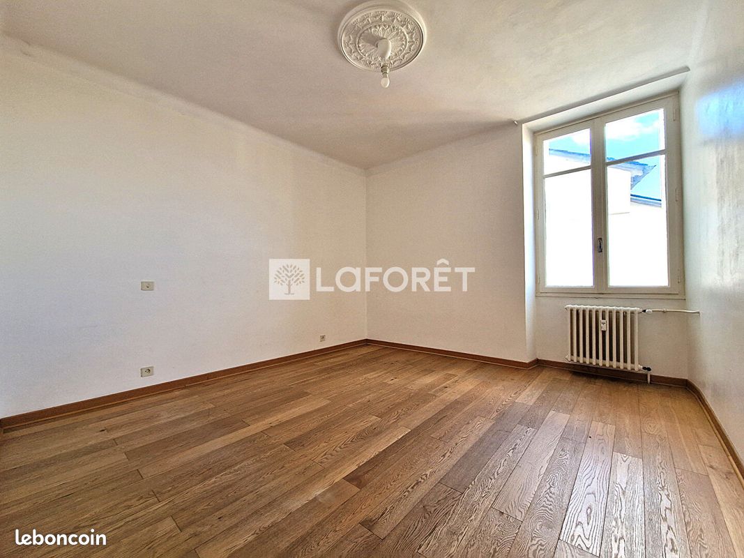 Appartement 3 pièces 69 m² · à Rodez · 69 m² · 108 000 €