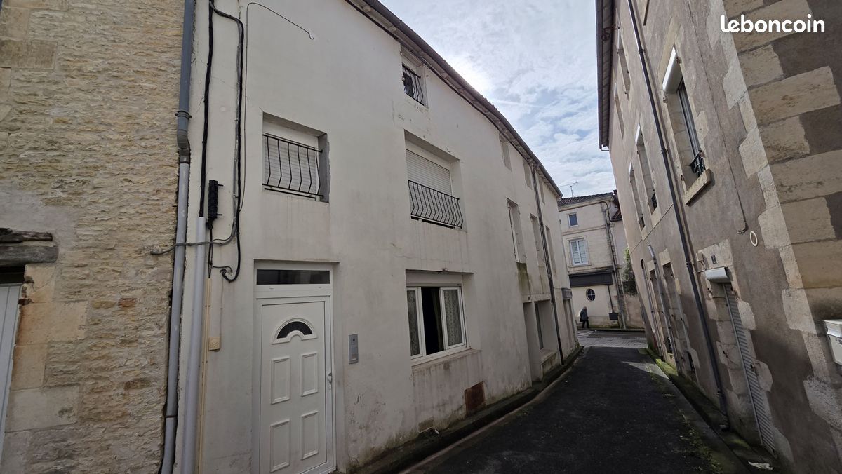 Immeuble 80 m² · à Mauzé-sur-le-Mignon · 80 m² · 166 500 €