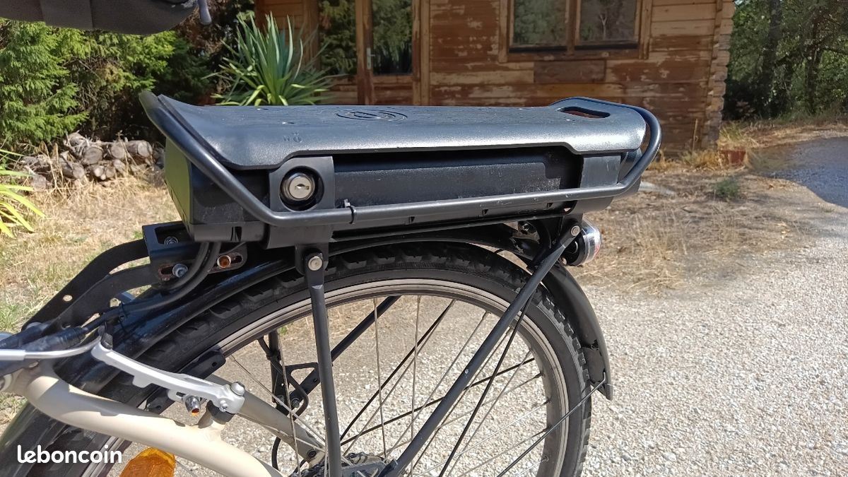 Vend vélo b'twin e original 700 (image 3)