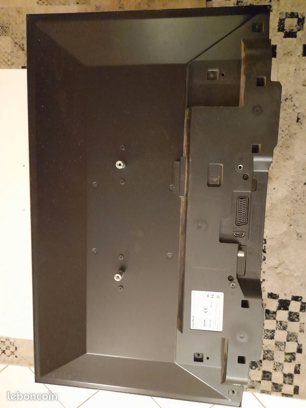 Télévision Sony 32" 80 cm (image 2)
