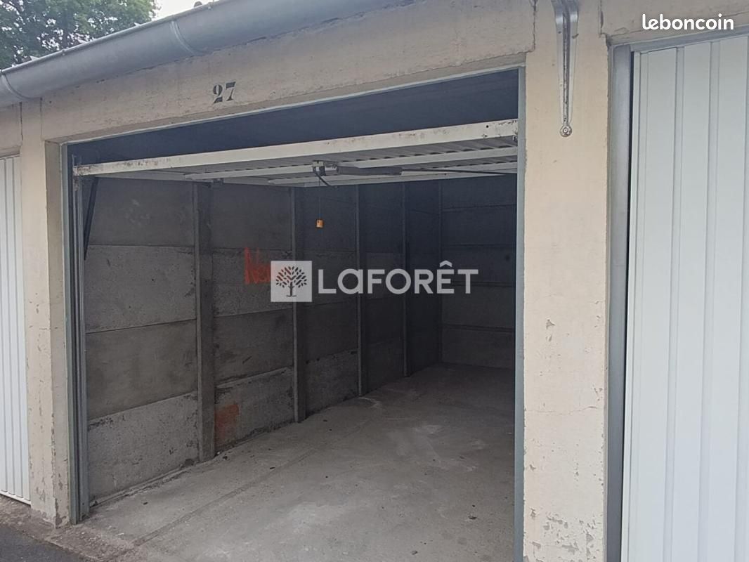 Parking 13 m² · à Livry-Gargan · 13 m² · 192 €/mois