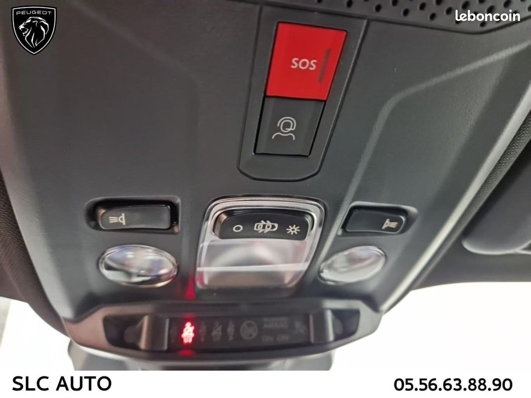 Peugeot 2008 1.2 Hybrid 145ch Allure e-DCS6 (image 30)