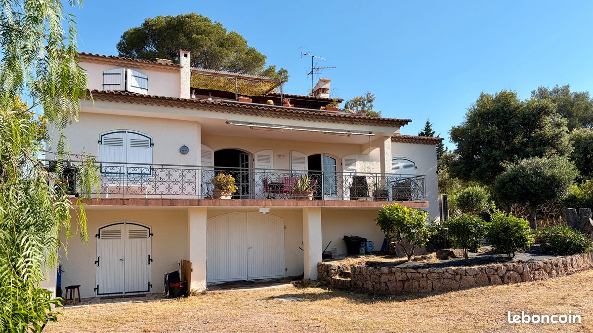 Maison 7 pièces 158 m² · à Fréjus · 158 m² · 850 000 €