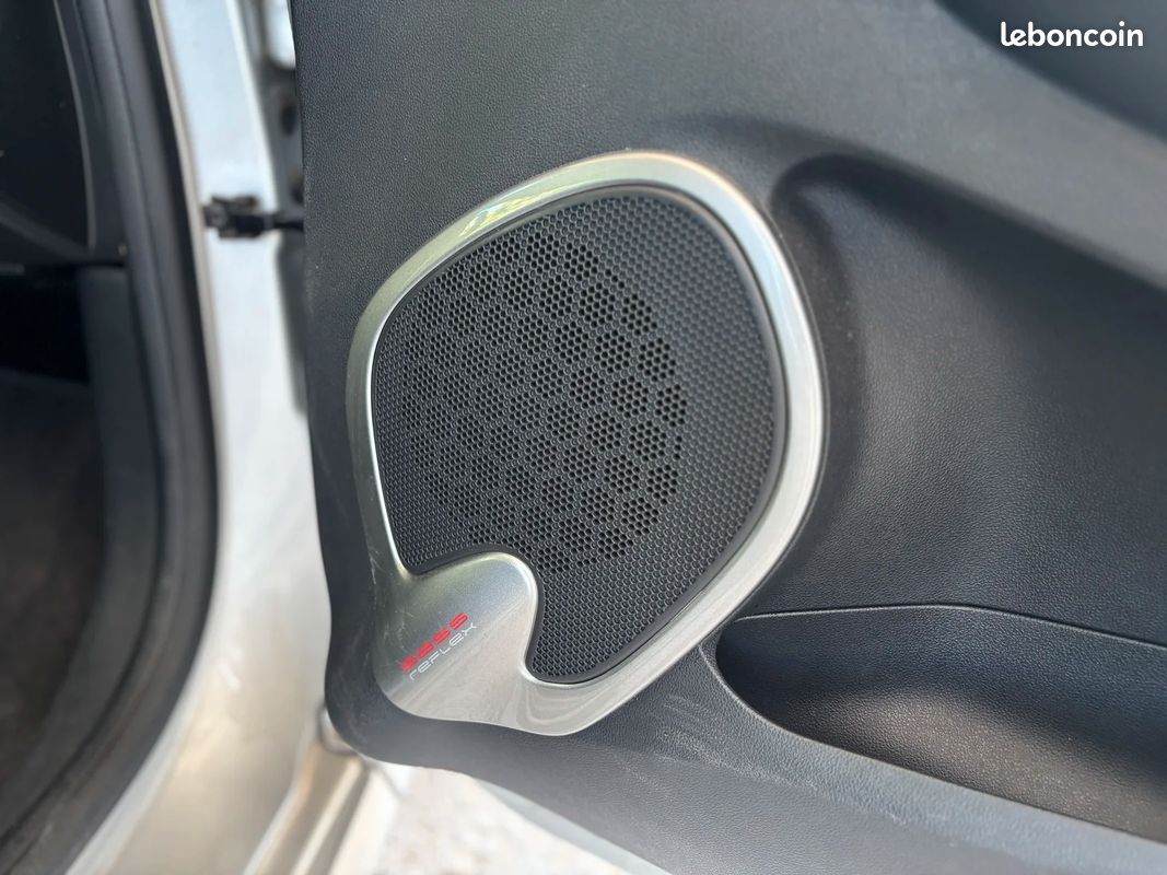 Renault CLIO IV TCe 120ch EDC GT / RS Drive / GPS / Origine France (image 38)