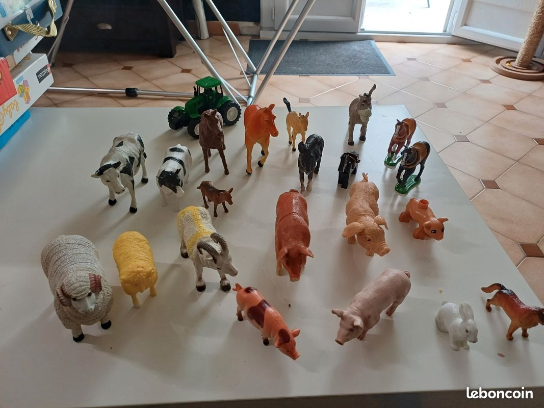 QUIRALU ALUDO Lot Animaux de la Ferme Vache couchée vache