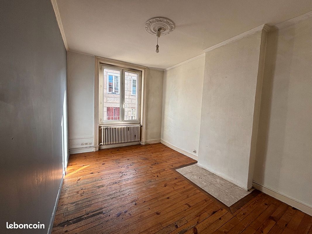Appartement 5 pièces 94 m² · à Saint-Étienne · 94 m² · 109 000 €