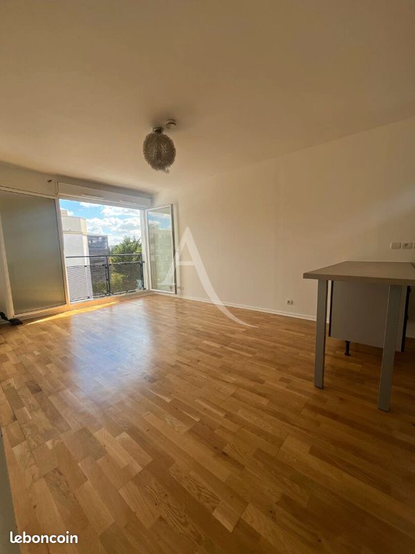 Appartement 3 pièces 56 m² · à Dammarie-les-Lys · 56 m² · 900 €