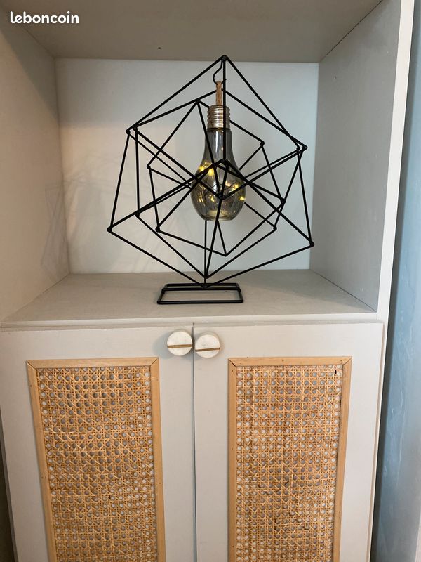 Lampe de table design led (image 2)