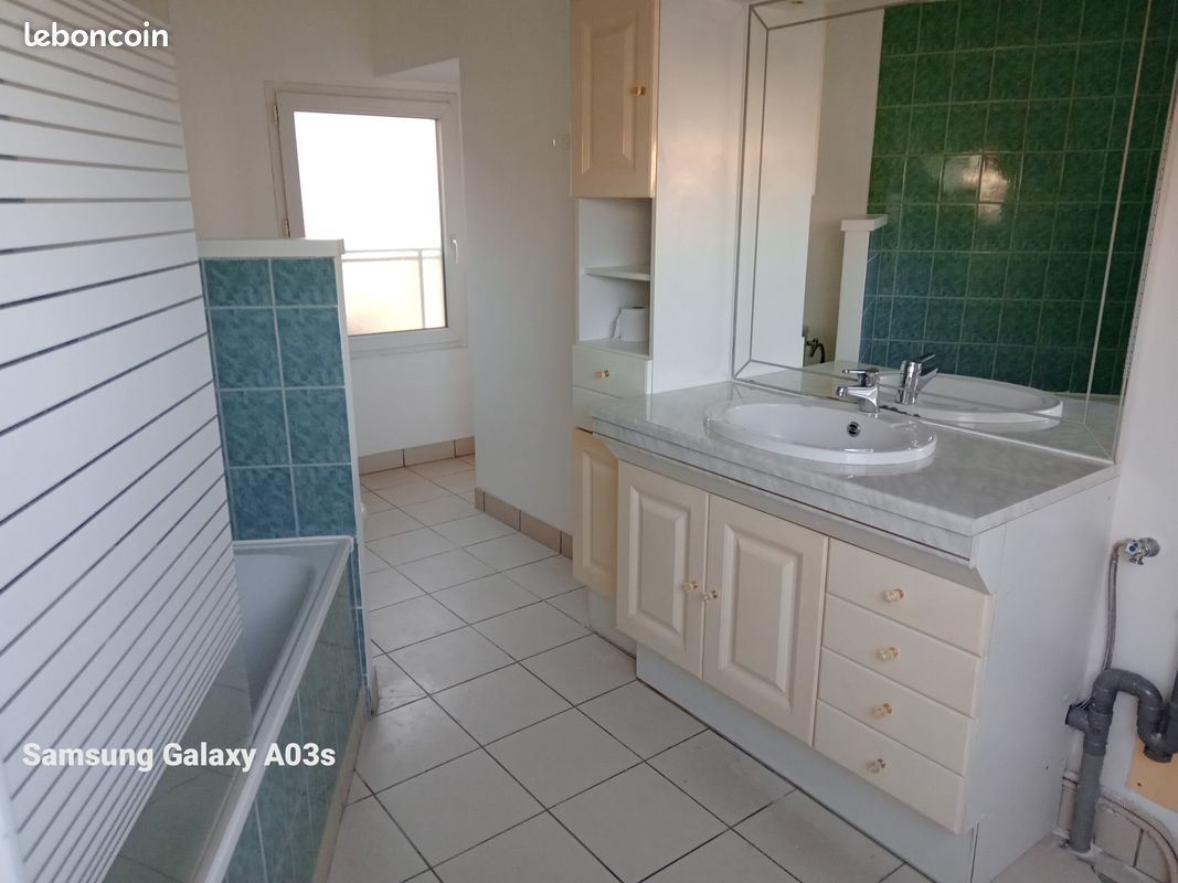 Appartement a louer beaupreau-en-mauges - 4 pièce(s) - 70 m2 - Surfyn