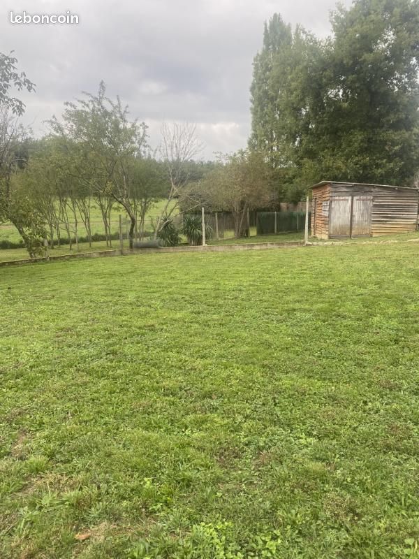 Terrain 769 m² · à Fontaine-le-Comte · 81 000 €