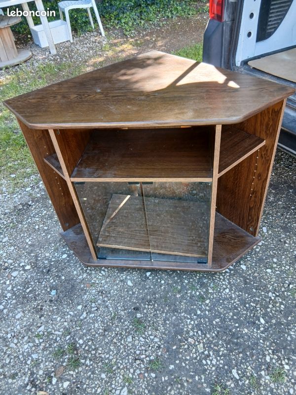 Meuble d’angle pour tv ou autre à venir chercher sur place hauteur 70cm largeur 75 (image 2)