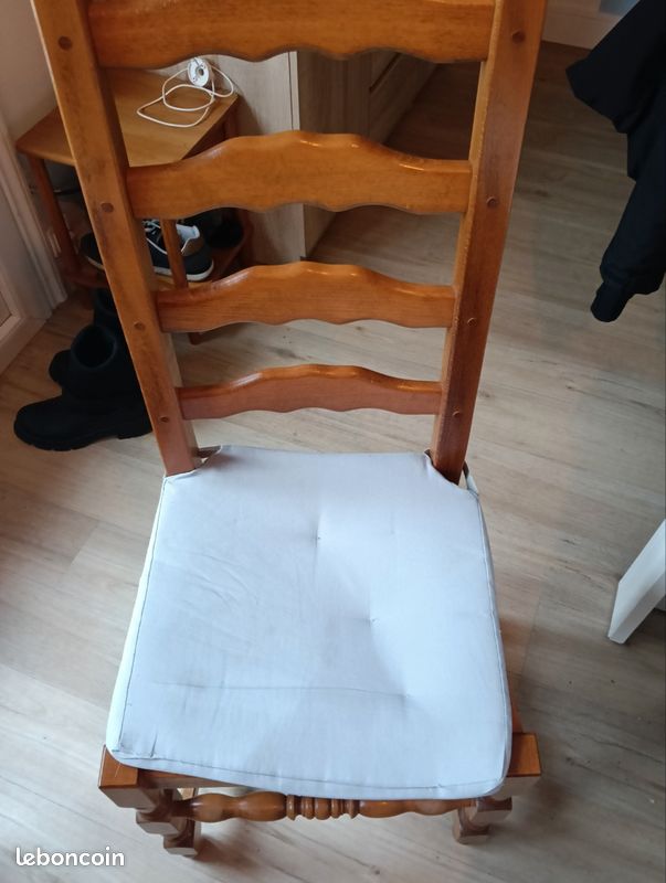 Chaise dessus paille (image 2)