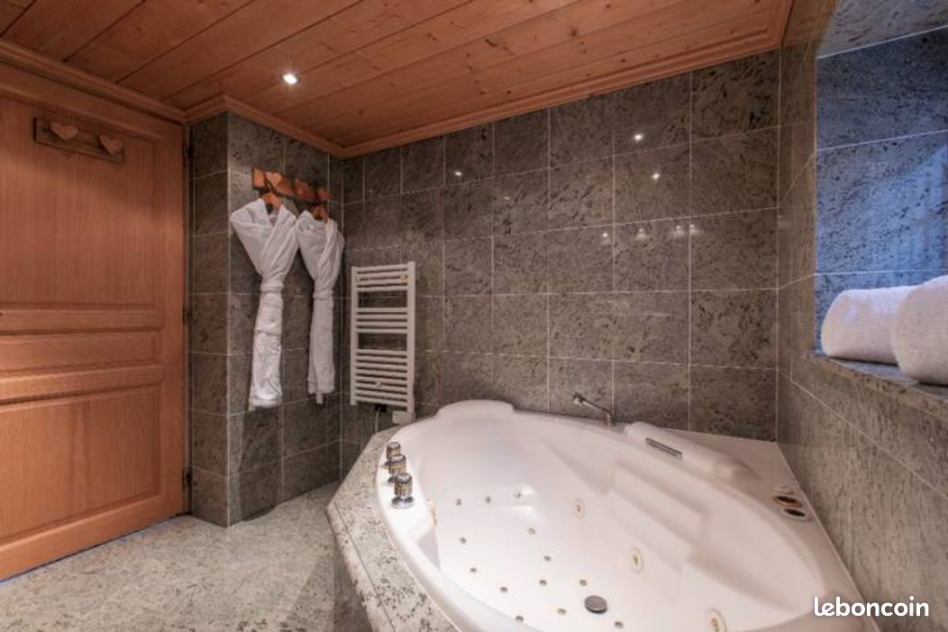 EXCLUSIVITE A SAISIR - Megève proche village "Le Boréal" 8-10 pers (image 6)