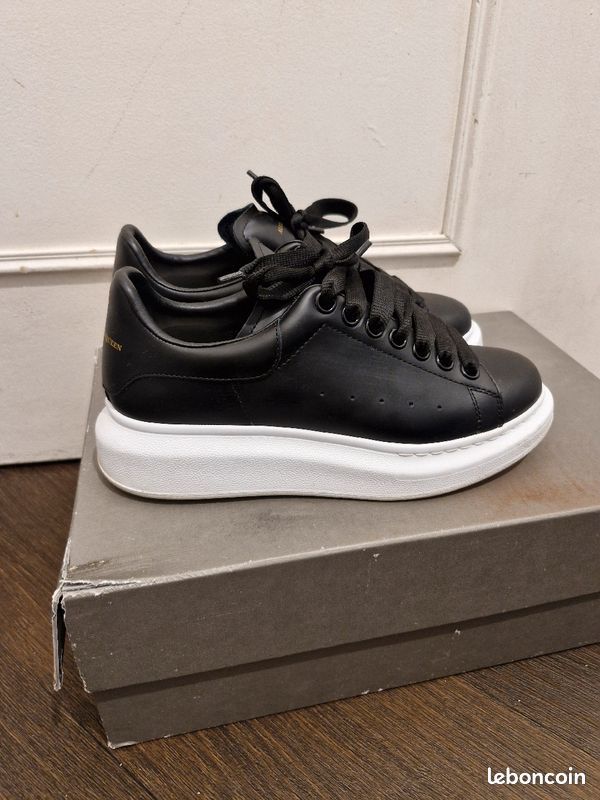 Mcqueen Oversized Alexander Mcqueen Rouge Pas Cher Basket Oversize