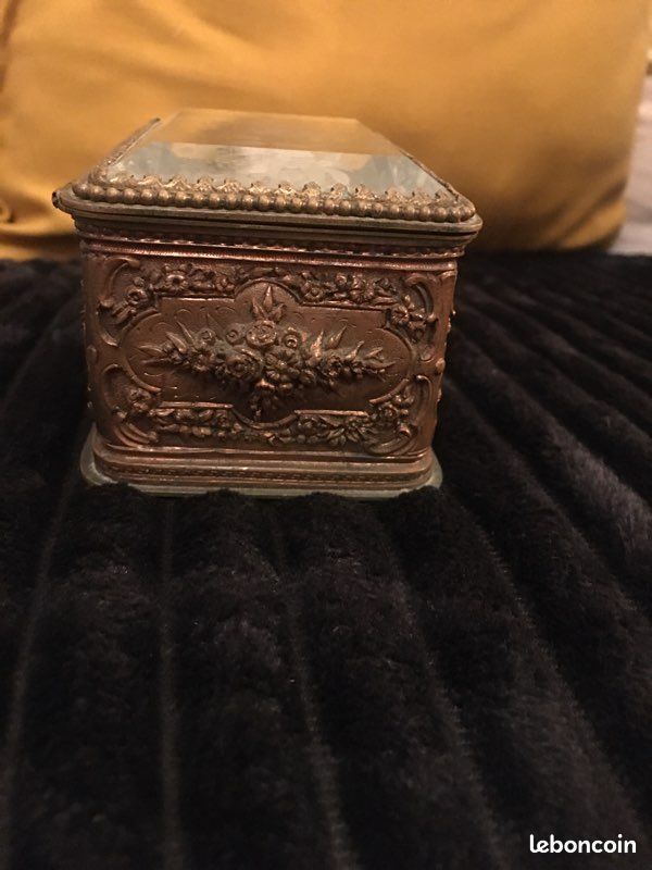 Ancien coffre à bijoux (image 4)