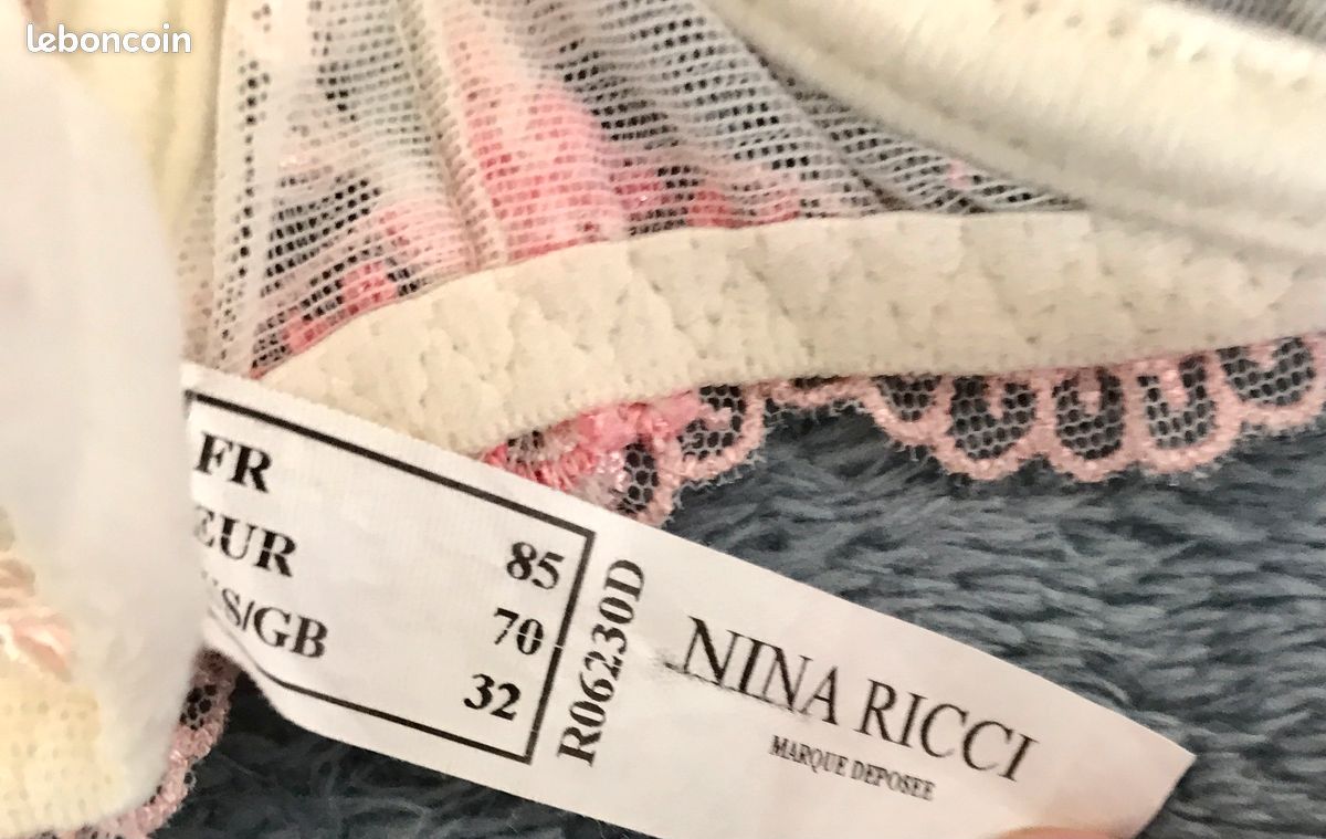 String Nina Ricci - Taille FR 4 / EU 4 / US L - Couleur Blanc