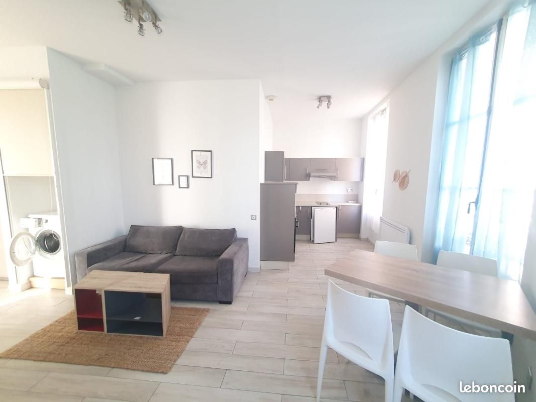 Appartement 2 pièces 45 m² · à Marseille · 45 m² · 930 €