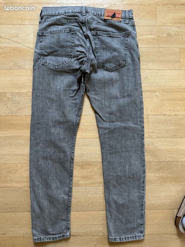 Jean levi’s (image 2)