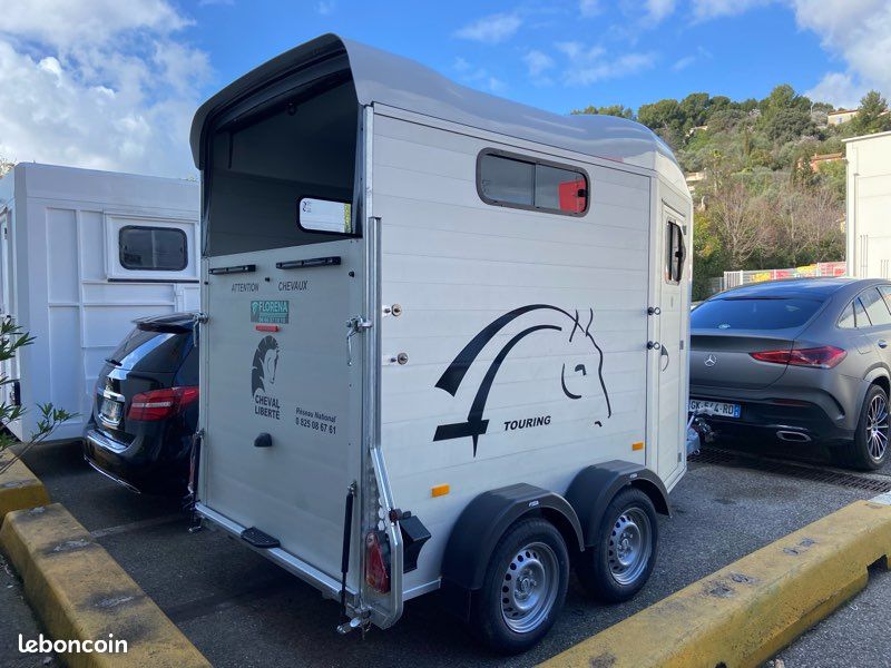 Van chevaux 2 places sans permis dispo (image 8)