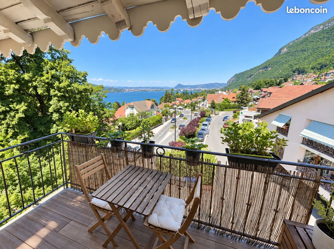 Appartement 3 pièces 111 m² · à Veyrier-du-Lac · 111 m² · 2 300 €/mois