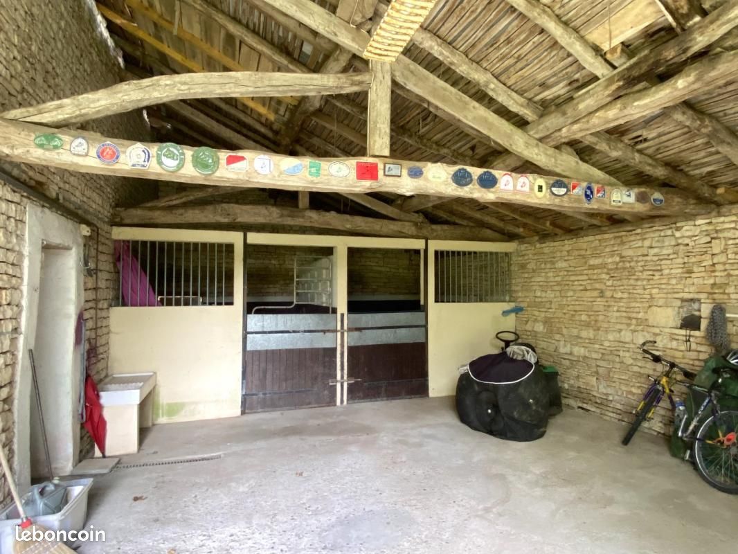Maison 7 pièces 230 m² - Val-de-Bonnieure 16230 Saint-Angeau (image principale 19)