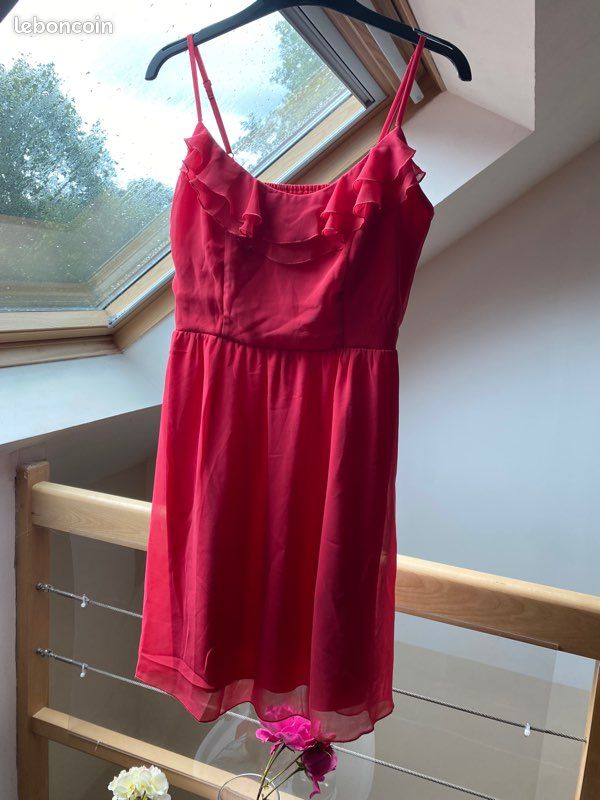 Nombreux vêtements à petit prix (image 1)