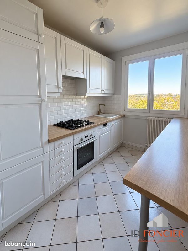 Appartement 4 pièces 69 m² · à Viry-Châtillon · 69 m² · 1 200 €/mois