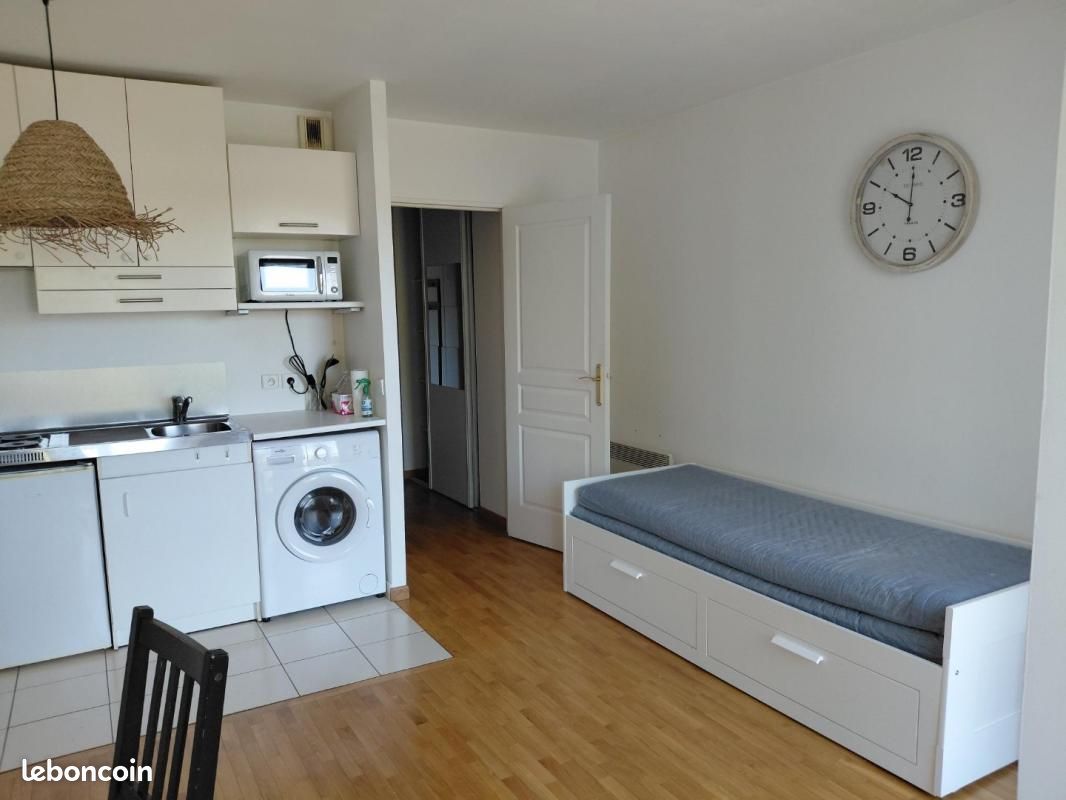 Appartement 1 pièce 29 m² · à Saint-Cloud · 29 m² · 892 €