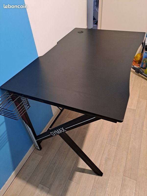 Bureau gaming (image 2)