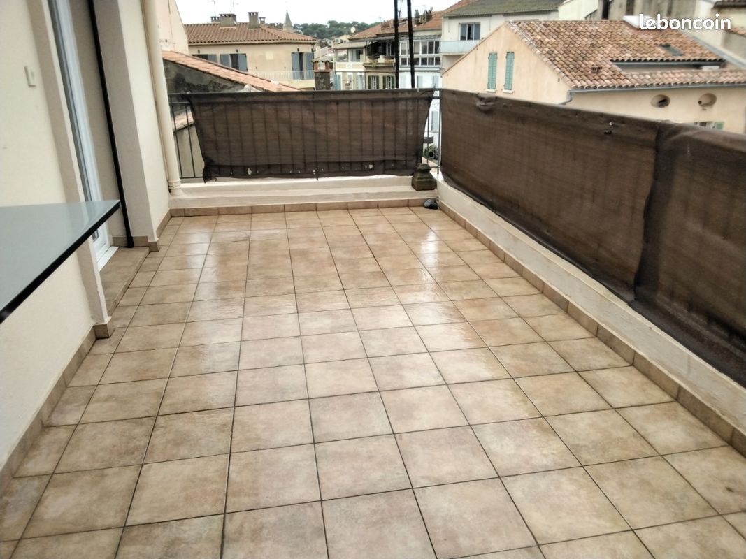 Appartement 2 pièces 56 m² · à Sanary-sur-Mer · 56 m² · 800 €/mois