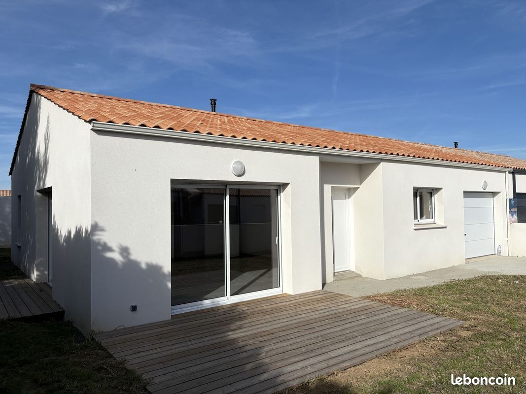 Maison 5 pièces 93 m² · à Angles · 93 m² · 274 810 €