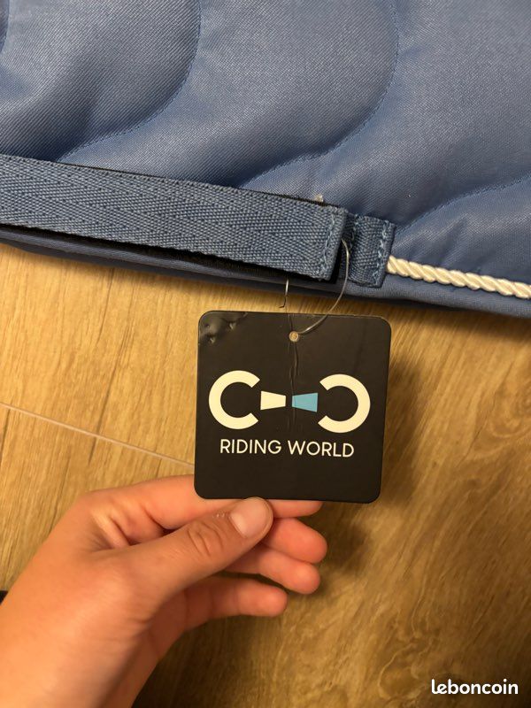 Tapis bleu riding world (image 3)