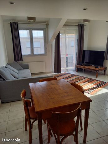 Duplex Meublé 2 ch a louer