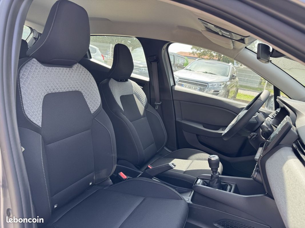Renault Clio (5) Evolution Blue dCi 100 -25 (image 16)
