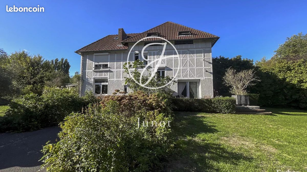 Maison 6 pièces 230 m² · à Wervicq-Sud · 230 m² · 915 000 €