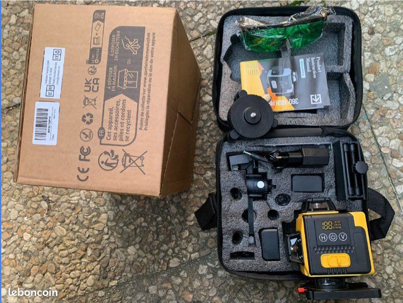 Professional Niveau Laser Autonivelant 360° X 4, Lazer Niveaux Chantier 4d 16 Lignes Laser, Mode Impulsion ExtéRieur, 2 X Batterie,Nivellement Automatique, Support Rotatif, TéLéCommande (image 1)