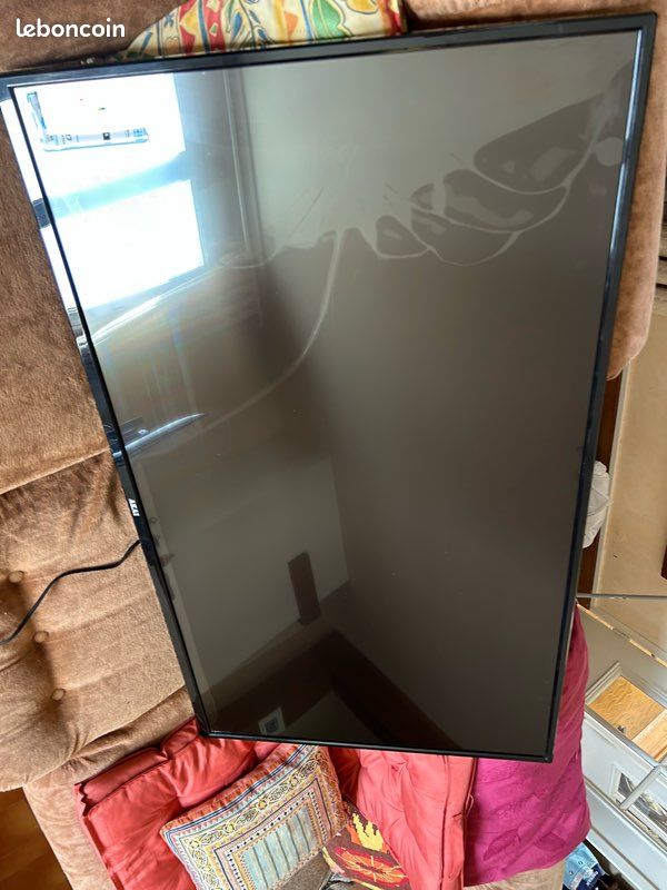 Téléviseur AKAI 124cm (image 3)