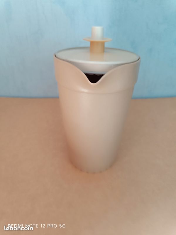Pichet Vintage Tupperware Blanc 1L, Fabriqué En France, Hauteur 17 Cm, état D'occasion