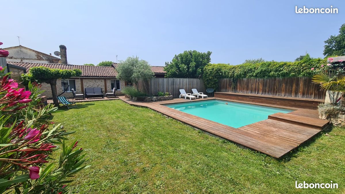 Maison 8 pièces 230 m² · à La Brède · 230 m² · 479 000 €